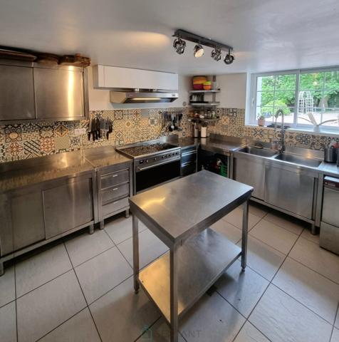 Une propriété d'exception avec vue panoramique sur la vallée !