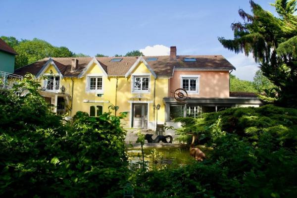 Une propriété d'exception avec vue panoramique sur la vallée !