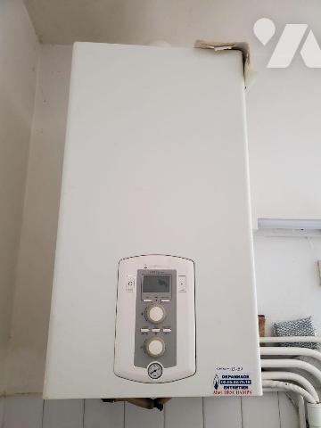 Immeuble de rapport à Vendre à Guéret (23000) en Creuse (23) composé de trois logements (1T1bis...