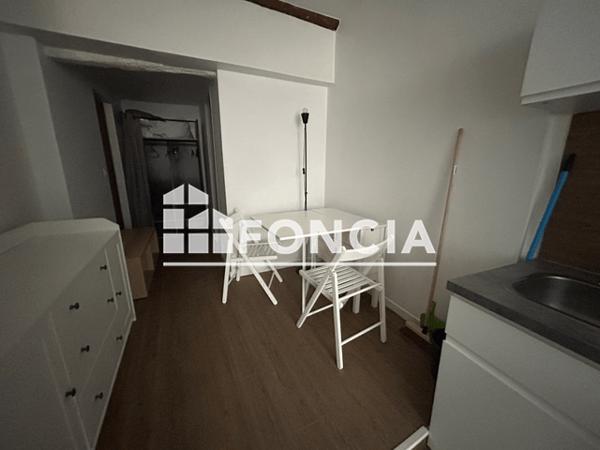 Location Studio meublé 19.41 m² - 36 RUE D'AUBETTE Manosque 04100