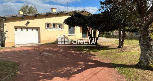Location Maison 3 pièces 74.02 m² - Pouilly-sous-charlieu 42720