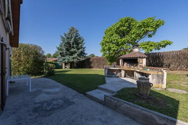 Vente                                                      Maison
                        
                     4 pièces                      109 m2                     à Ruy-Montceau