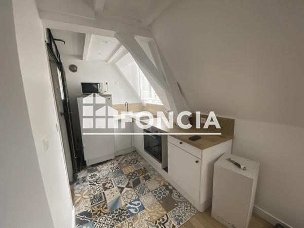 Location Studio meublé 31.39 m² - 33 RUE DE ROUBAIX Lille 59000