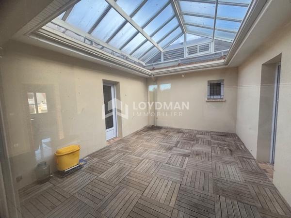 Maison De Plain-Pied de 139.46 m², Grande pièce de vie et 3 Chambres