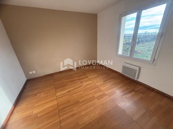 Maison De Plain-Pied de 139.46 m², Grande pièce de vie et 3 Chambres