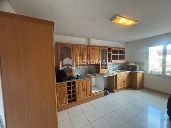 Maison De Plain-Pied de 139.46 m², Grande pièce de vie et 3 Chambres