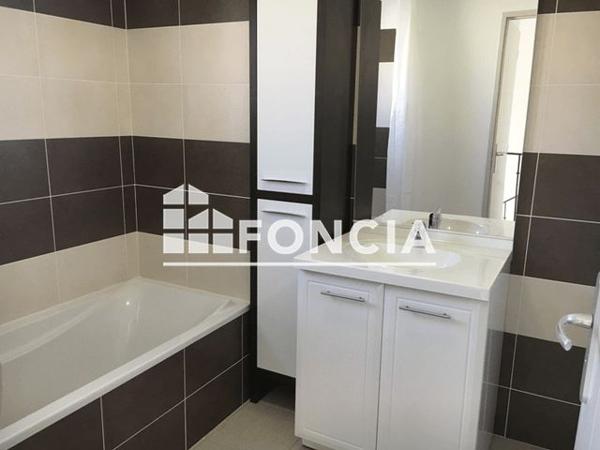 Location Maison 5 pièces 103 m² - 718 ROUTE DE TREVOUX Reyrieux 01600