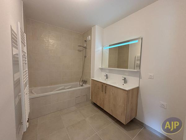 Location appartement Lormont : 894 € - AJP Immobilier Saint Andre de Cubzac