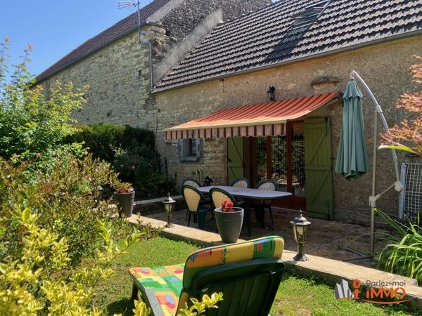 Ravissante maison de village avec jardin et terrasses