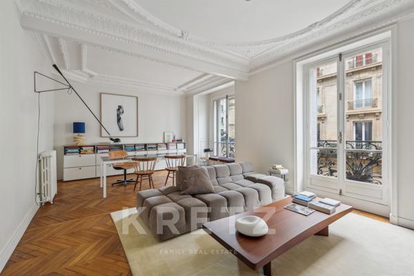 Appartement familial et de reception avec balcon exposition sud-ouest