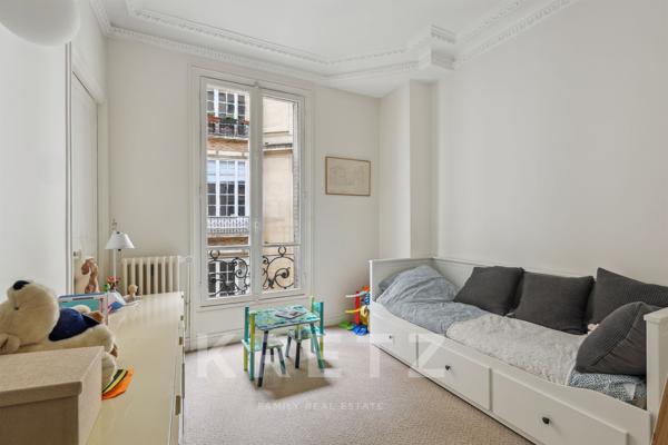 Appartement familial et de reception avec balcon exposition sud-ouest