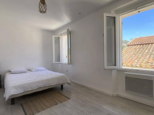 Maison - Villa T5 - Terrasse - Atelier - Jardin / quartier des Routes