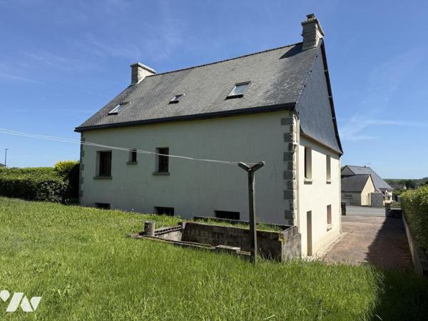 Maison au bourg de PLESSALA