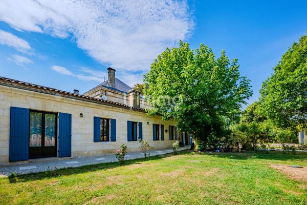 Propriété en pierre de caractère avec dépendance