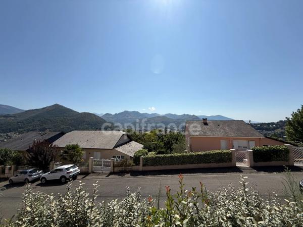 VILLA AVEC VUE SUR LES PYRÉNÉES