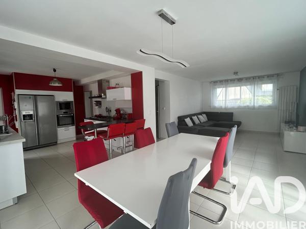 Maison à vendre 10 pièces 205 m² Mûrs-Erigné