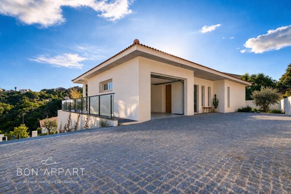 Villa 5 pièce(s) 3 chambre(s) 190 m²