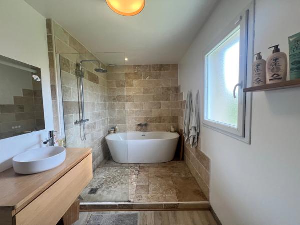 Maison 4 chambres 145m² vie de plain pied en parfait état