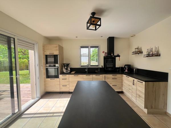 Maison 4 chambres 145m² vie de plain pied en parfait état