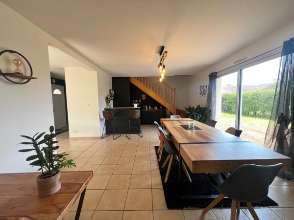 Maison 4 chambres 145m² vie de plain pied en parfait état