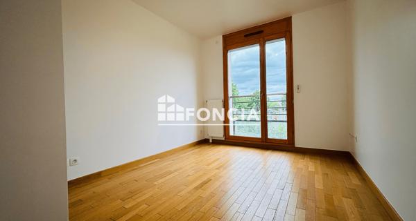Location Appartement 3 pièces 78.8 m² - Chanteloup-les-vignes 78570