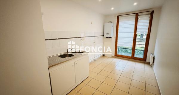 Location Appartement 3 pièces 78.8 m² - Chanteloup-les-vignes 78570