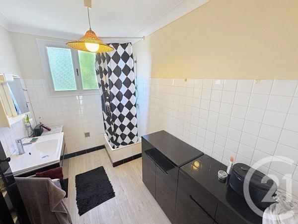 Maison à vendre  6 pièces - 106 m 2   LANDERNEAU  - 29