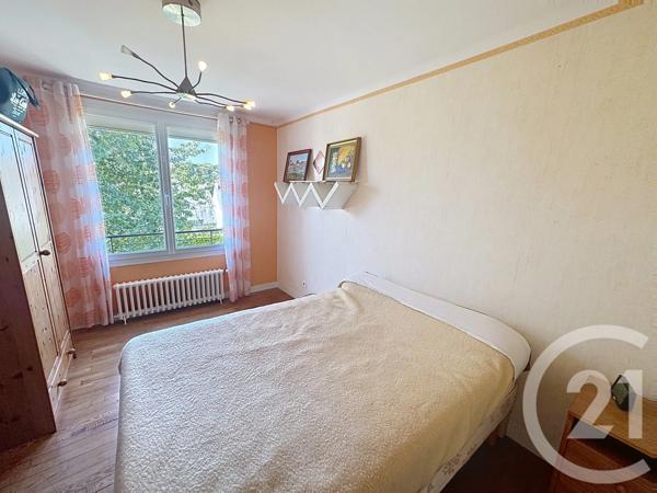 Maison à vendre  6 pièces - 106 m 2   LANDERNEAU  - 29