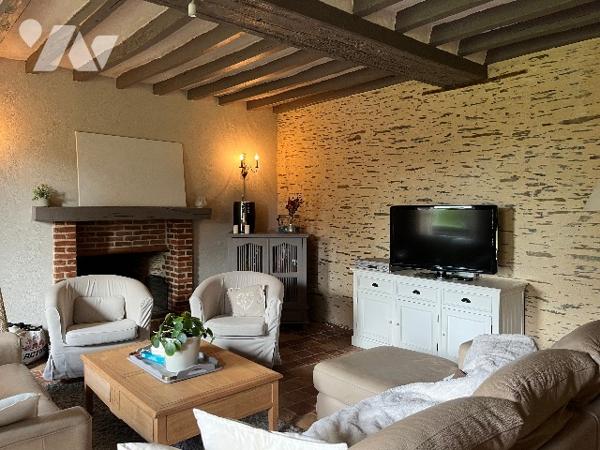 À vendre – Propriété de caractère | Longère en pierre rénovée avec piscine