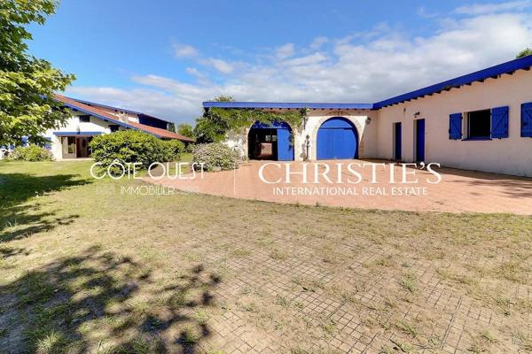 À vendre Saint-Martin de Hinx - Propriété avec piscine au calme