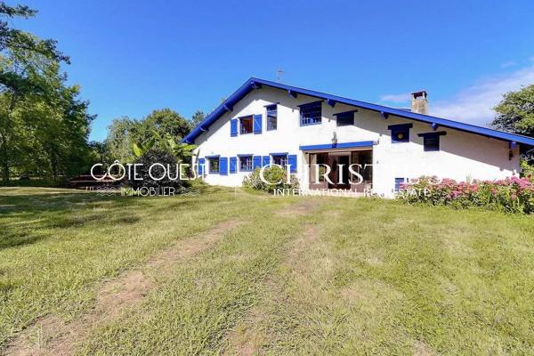 À vendre Saint-Martin de Hinx - Propriété avec piscine au calme