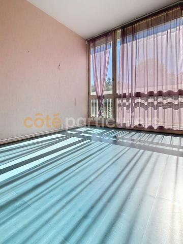 Vente
                Appartement99,76 m² - 4 Pièces -
                    MONTARGIS (45200)