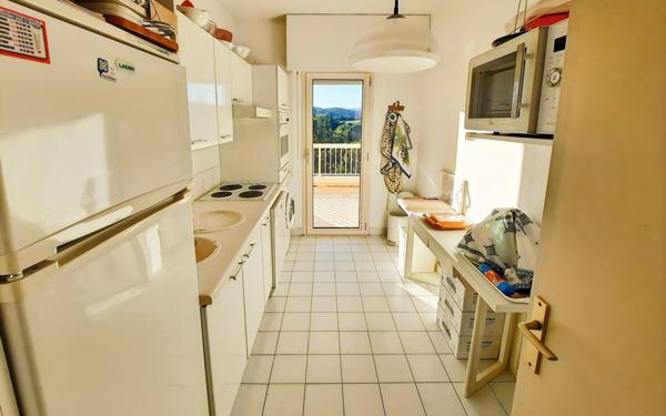 Appartement à vendre    4 pièces • 110 m2 Mandelieu-la-Napoule