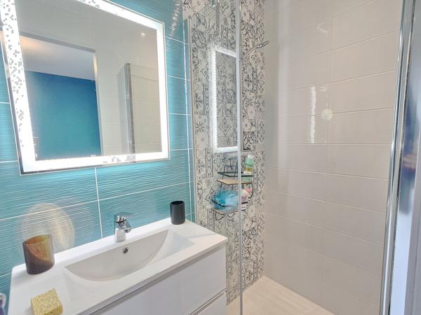 Maison T6 CAPBRETON quartier BOUHEBEN 130m² + T1 de 23m² + garage 16m² + Pool House 15m²