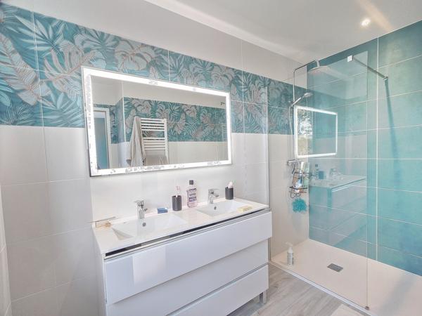 Maison T6 CAPBRETON quartier BOUHEBEN 130m² + T1 de 23m² + garage 16m² + Pool House 15m²