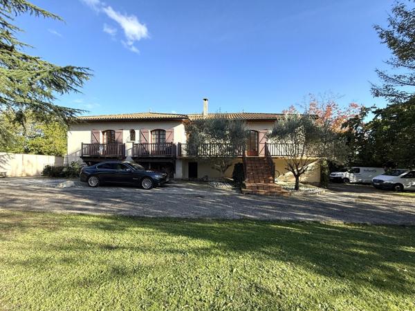 Belle maison familiale avec vue.