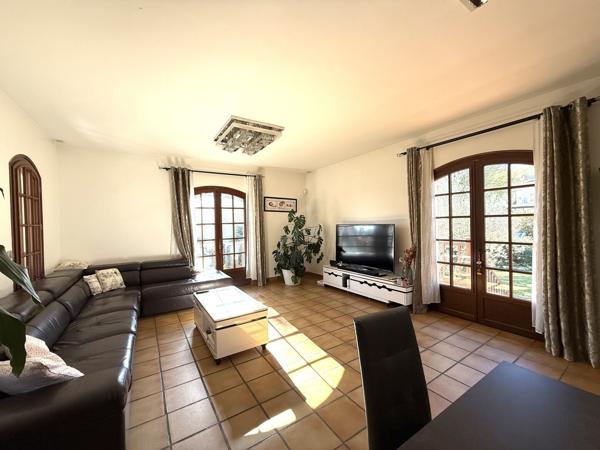 Belle maison familiale avec vue.