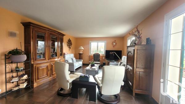 Maison 6 pièces de 150 m² à Ferrières-en-Brie (77164)