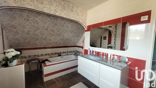 Maison 6 pièces de 150 m² à Ferrières-en-Brie (77164)