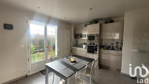 Maison 6 pièces de 150 m² à Ferrières-en-Brie (77164)