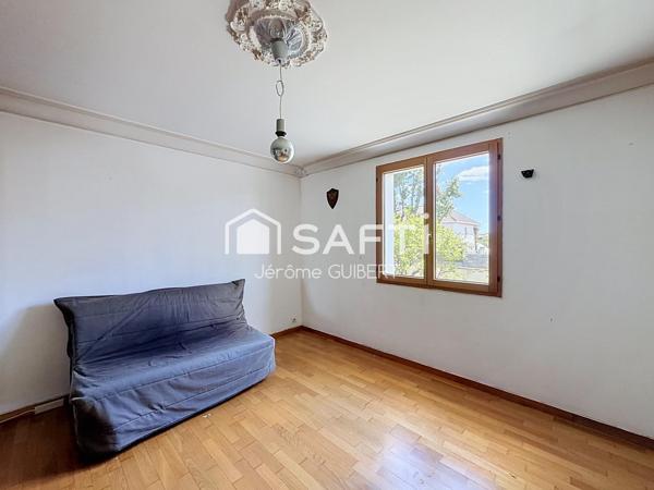 Maison 115 m² – 4 chambres – Sous-sol 100 m² – Terrain 650 m² – Bressuire