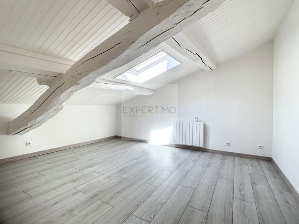 Sainte-Euphémie (01600) Maison de ville de 104.95m² 3 chambres avec terrain 210m². rénovations 2023.