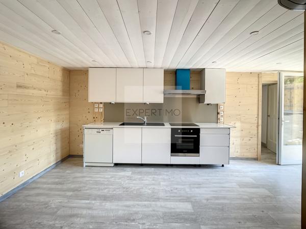 Sainte-Euphémie (01600) Maison de ville de 104.95m² 3 chambres avec terrain 210m². rénovations 2023.