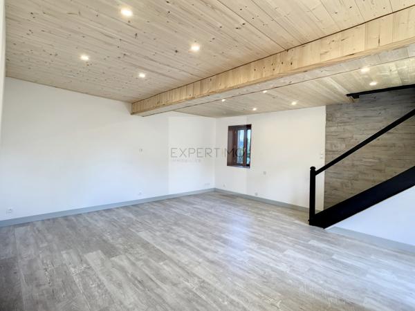 Sainte-Euphémie (01600) Maison de ville de 104.95m² 3 chambres avec terrain 210m². rénovations 2023.