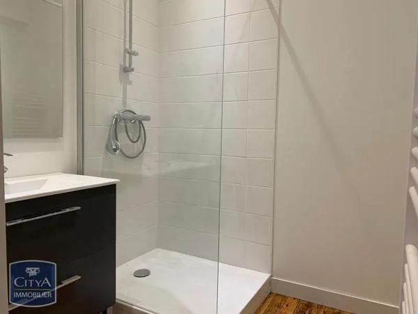 Appartement à louer 2 pièces 50.04m² Saint-Didier-au-Mont-d'Or (69370)