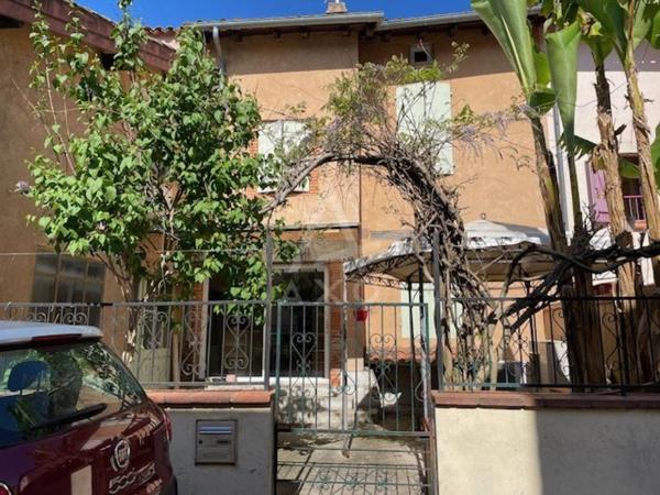 ADORABLE MAISON  JOLIMENT ET ATYPIQUEMENT RENOVEE