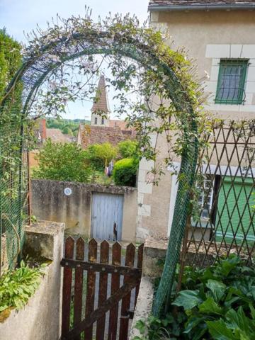 Maison de pays Preuilly Sur Claise 5 pièces jardin et garage