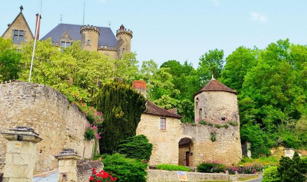 Maison de pays Preuilly Sur Claise 5 pièces jardin et garage