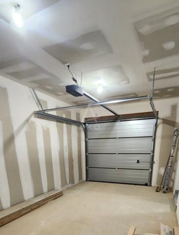 Maison contemporaine de plain-pied  état neuf  La Chapelle-dAligné