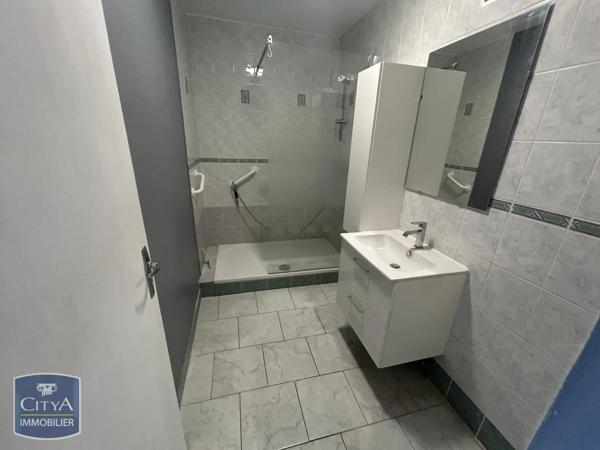 Appartement à louer 4 pièces 71.7m²